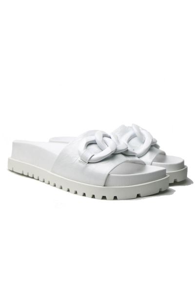 Dive into chic summer style with these platform leather slides by Django & Juliette. UBECCA has a statement chain detail on patent leather detail, with a moulded footbed and treaded sole for a stylish start to your day
