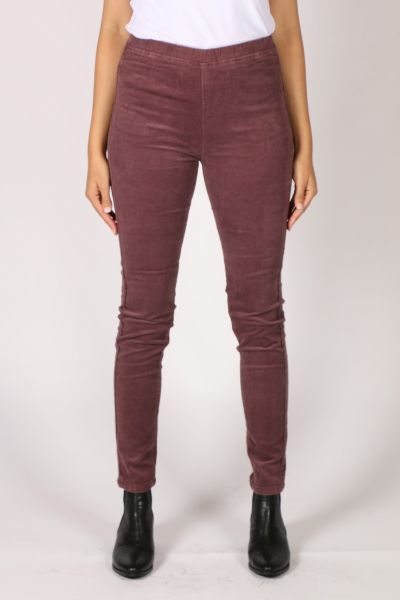 Vassalli Slim Corduroy Pant In Wine