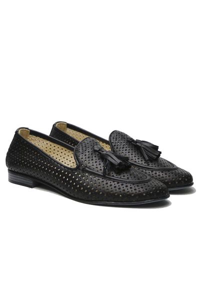 Wave Tassel Loafer In Black