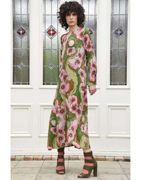 Flared sleeves bring a soft sense of drama to the CHARGE IT TO MY ROOM Dress, elevating its streamlined shape. Crafted in I WANT CANDY viscose satin, it features a godet pleat at the back for added movement, along with a centre back zipper and side pocket