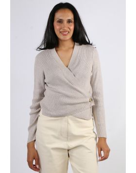 A perfect cardigan that gives you many styling options, this Wrap Cardi by Foil is a perfect one. In an easy cotton blend, the long sleeve cardi with a V neck can be styled front open or wrapped around with a button closure on the side. The Classic Ribbed