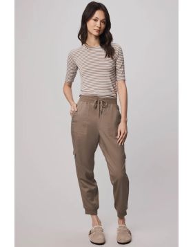Our Jaclyn Jogger is unlike the rest in your closet. Its cargo style pockets offer a casual ease, while contrast herringbone tape lines the trims for a polished touch. Top with a sweater or a layering tee. RF4C870.
