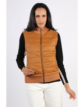 Liverpool Quilted Puffer Vest In Tan