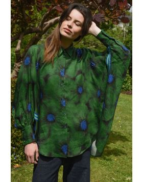 Embellished clusters bring a touch of sparkle to everyday dressing. The LIVING THE DREAM Shirt blends ease with standout detail. Crafted in BEADS and BLOOMS lyocell fabric, a button through front and gathered batwing sleeves create a relaxed silhouette, w