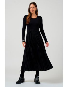 Madly Sweetly Nova Dress In Black