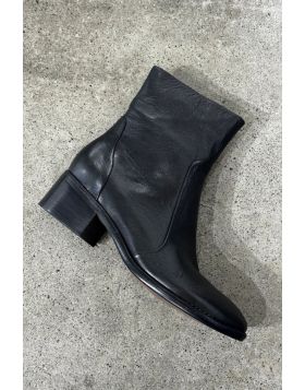 Payzees Boot By Django & Juliette In Black