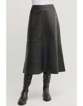 Yarra Trail Rawhide Skirt In Black