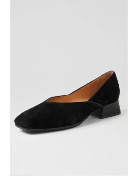 Shanices Flat By Django & Juliette In Black
