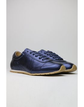 Zeta Innox Metallic Sneaker In Navy