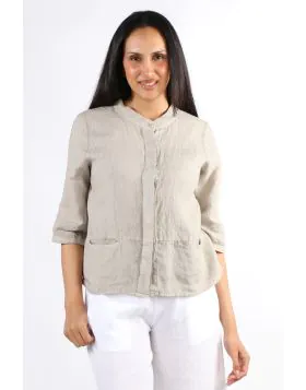 A signature Blueberry shirt with the polish of a light linen jacket, this style balances relaxed ease with precise finishing. The straight silhouette skims the shoulders and sits just above the hip, making it simple to layer over tanks, dresses, or relaxe