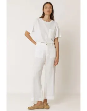 The Wide Leg Linen Trousers in Stone from Indi & Cold are a relaxed, everyday style crafted from 100% woven linen. Designed with a high rise waist and a straight, wide leg, they feature front patch pockets and a clean waistband with belt loops for an easy