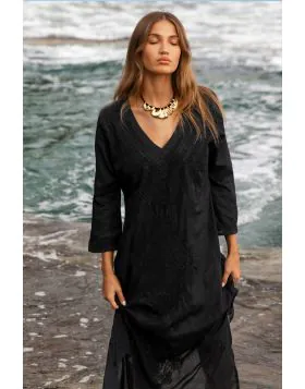 The Goa has a hand embroidered look and is a one season must-have for the beach. This contemporary take on the classic kaftan features a deep V neckline and side splits for long walks or lounging. All over embroidery adorns the longer style cover up. 07EG