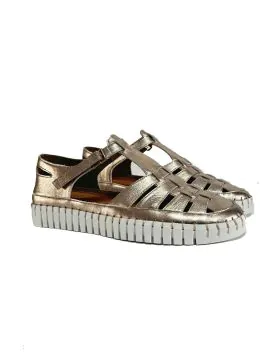 Django and Juliette Heike Sandals In Platinum