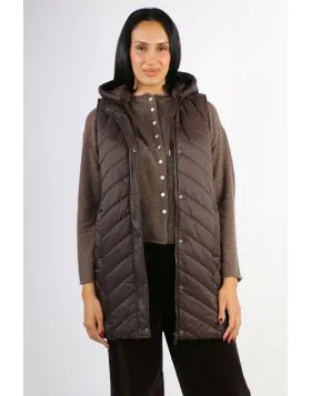 Introducing the Longline Vest, the versatile piece of outwear you will be reaching for this season. Detachable hood with grosgrain tie, Concealed front zip with snap button closure , Lightweight, Side zips. Its longline shape is perfect for when you are o