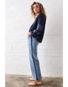 Kireina Side Panel Waterfall Jean In Wash