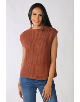 This chunky rib knitted vest from Marco Polo is a must have in your winter wardrobe! With a round neckline and drop shoulders it is the perfect layering piece. It is sleeveless and features a small front pocket and it made from a soft cotton blend. Style 
