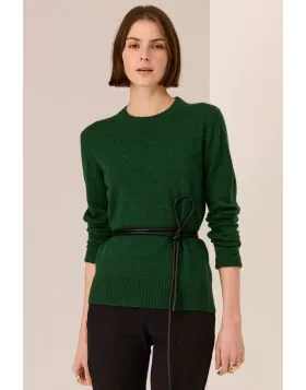 Designed with a classic fit in mind, the Orson Crew Knit is a luxe Merino/Cashmere blend basic in five stunning colours.Ribbed crew neckline. Full length sleeves - ribbed cuffs. Regular fit through the body. Ribbed hem.
