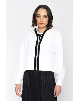 Introducing Blacklist this season in an easy vibe at reads. The cotton hoodie with a zip front has a striking contrast trim and full sleeves. Easy and relaxed vibes to layer over tanks, this Sierra hoodie is more than your average one. 5851.
