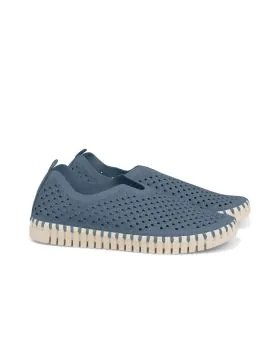 Tulip Flat By Ilse Jacobsen In Grey Blue