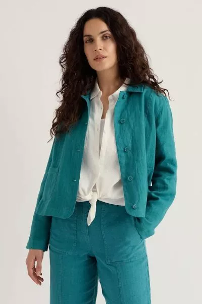 A classic garment dyed linen jacket with an easy, relaxed structure that is influenced by Cornish workwear. Throw over jumpers and jeans, or wear loose over flowing dresses. Our linen will grow softer and smoother with each summer of wear, developing a ch