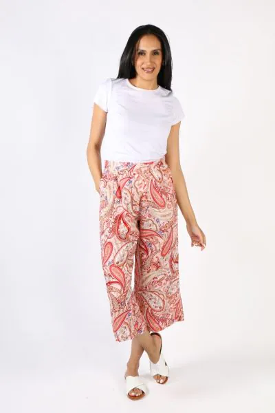 Goondiwindi Cotton Paisley Cropped Pant In Raspberry