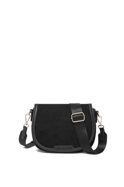 The Louenhide Jade Crossbody Bag is the epitome of elevated style, designed to complement any everyday ensemble with ease. Crafted in a soft yet textured faux suede, this saddle bag offers a refined take on casual styling, seamlessly fitting into your cap