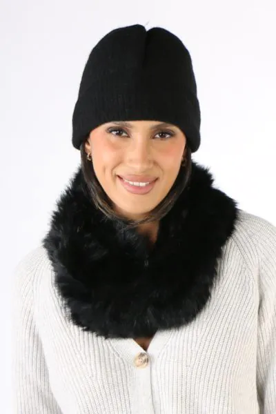 Kapeka Slouch Beanie in Black