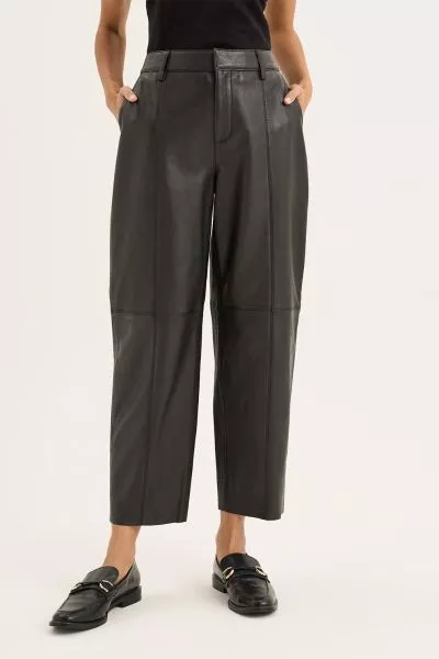 Yarra Trail Rawhide Pant In Black
