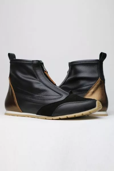 Zeta Istra Sneaker Boot In Black