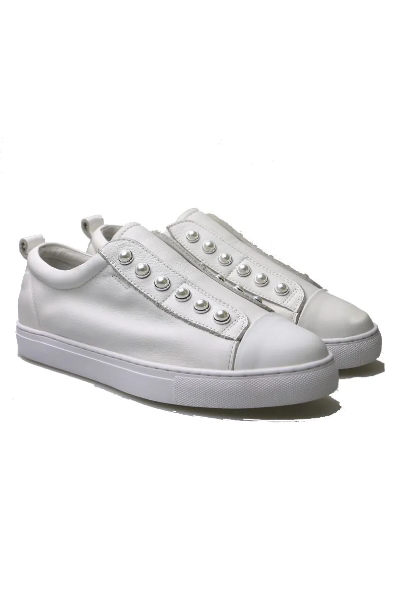 Sneakers with pearls new arrivals