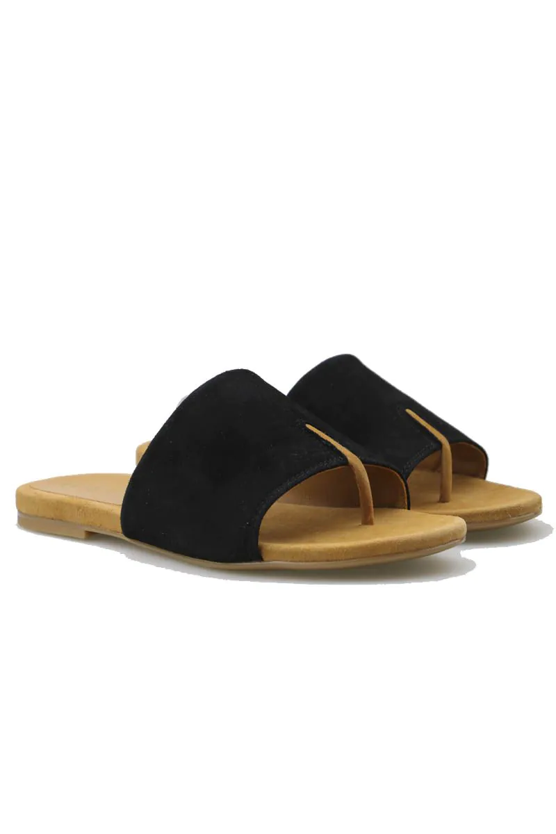 Reads Online UNISA C ACHO SANDAL