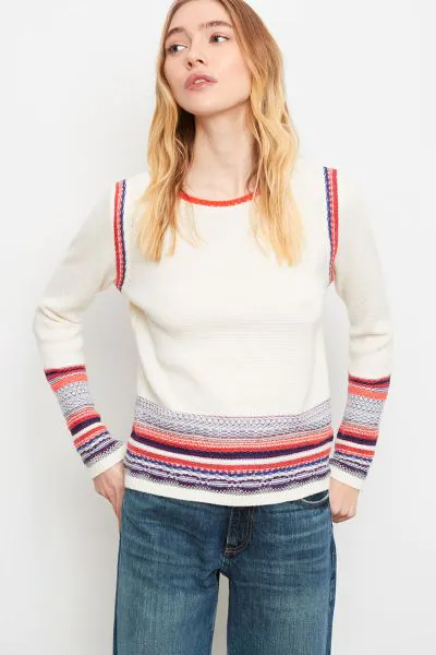 The cozy vibe Gessi Jumper is a perfect winter day out jumper for the season. The cream jumper has a round neck and long sleeves, finished with a medley of contrasting coloured knits at cuffs and hem. Style this with easy denims and boots.

