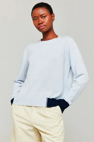 The Maya Jumper by Brodie has an easy vibe with a fun twist. The jumper has a round neck with full sleeves and centre seam detail with accented colour pop details finished with ribbed cuffs and hem is a perfect cozy and stylish piece. Style BS258031.