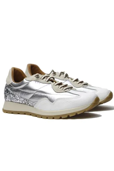 Glitter Coso Sneaker By Neo In White