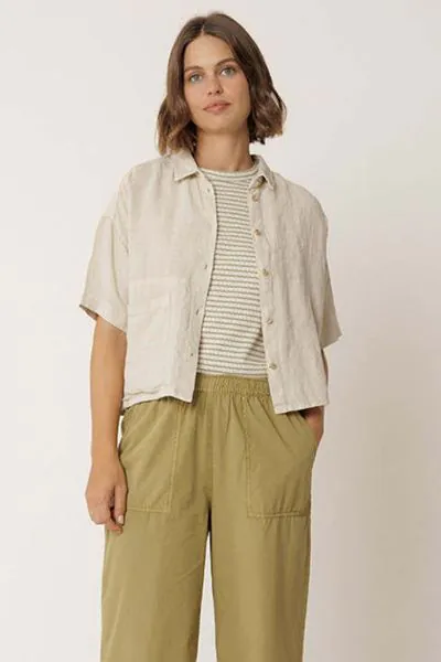 Indi and Cold Crop Linen Shirt In Stone