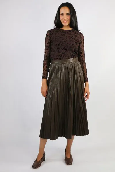 Hammock and Vine Florence Faux Leather Pleat Skirt In Chocolate