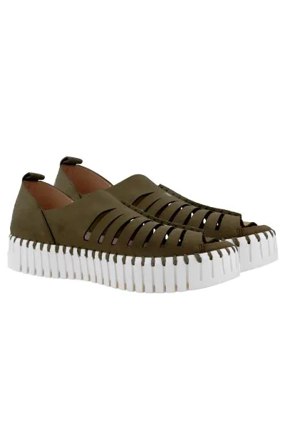 Elevate your summer style with the Ilse Jacobsen Tulip 9376 Open Toe Sandals. These sandals feature breathable, decorative holes that not only add a touch of style but also provide ventilation for your feet. The comfortable and flexible sole ensures all d