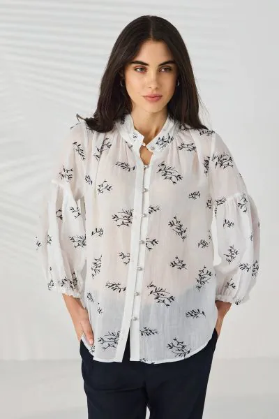 The Twig Shirt is a refined, charming style suited to any occasion. Crafted from embroidered Ramie, it speaks for itself with delicate detailing on the collar stand and softly gathered sleeves that create a gentle billow. The centre front placket is finis