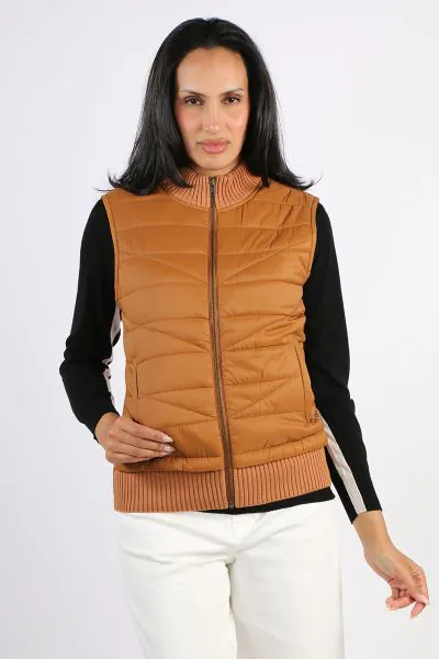 Liverpool Quilted Puffer Vest In Tan