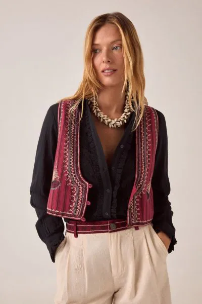 Maison Hotel Petra Embroidered Vest In Red