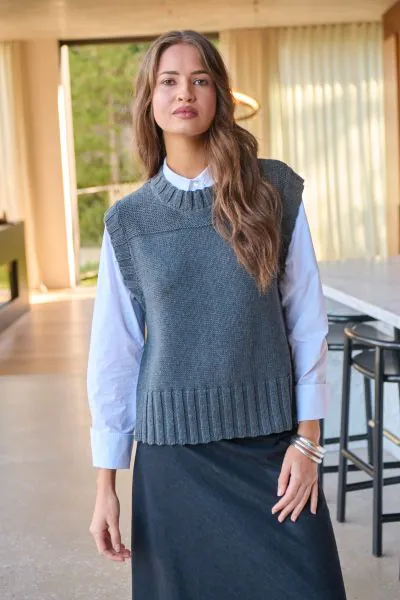 Naturals Chunky Vest In Charcoal