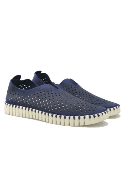Tulip  Flat By Ilse Jacobsen In Navy