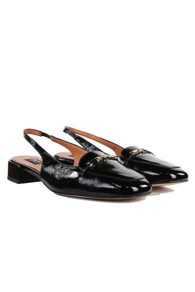 Step up your style with these elegant patent leather slingback shoes from Neo, perfect for any occasion. Featuring a chic round toe and a stylish gold chain detail across the front, these shoes exude sophistication and modern flair. The comfortable block 