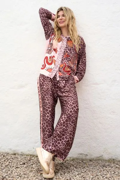 Miss Goodlife Leo Paisley Pant In Multi