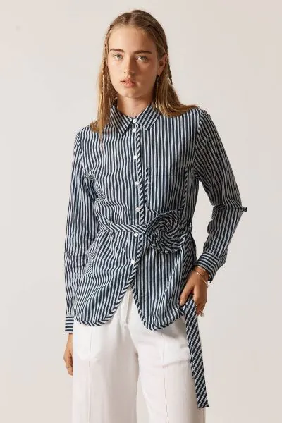 Rubyyaya Countryside Rose Shirt In Navy