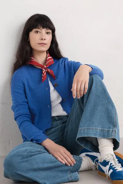 Knitted using a warm wool blend made using 60% RWS certified merino wool, the Tern Tide Cardigan is our go to layer for cool evenings and chilly days. It has a semi fitted shape that falls at the natural waist, with a ribbed cuff, hem and neckline. Design