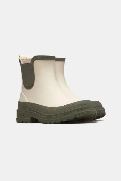 Verbenas Lua Boot In White