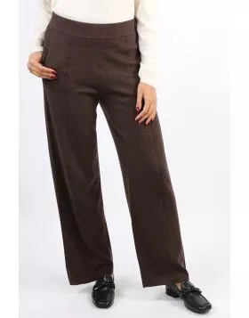 Introducing the Jump Seam Detail Knit Pant, the effortless wide leg pants designed for mid to cooler seasons. Crafted from a breathable wool cotton blend, these pants feature an elasticised waistband and structured front seam for a polished silhouette. Th