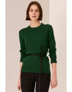 Designed with a classic fit in mind, the Orson Crew Knit is a luxe Merino/Cashmere blend basic in five stunning colours.Ribbed crew neckline. Full length sleeves - ribbed cuffs. Regular fit through the body. Ribbed hem.
