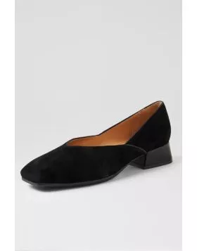 Shanices Flat By Django & Juliette In Black